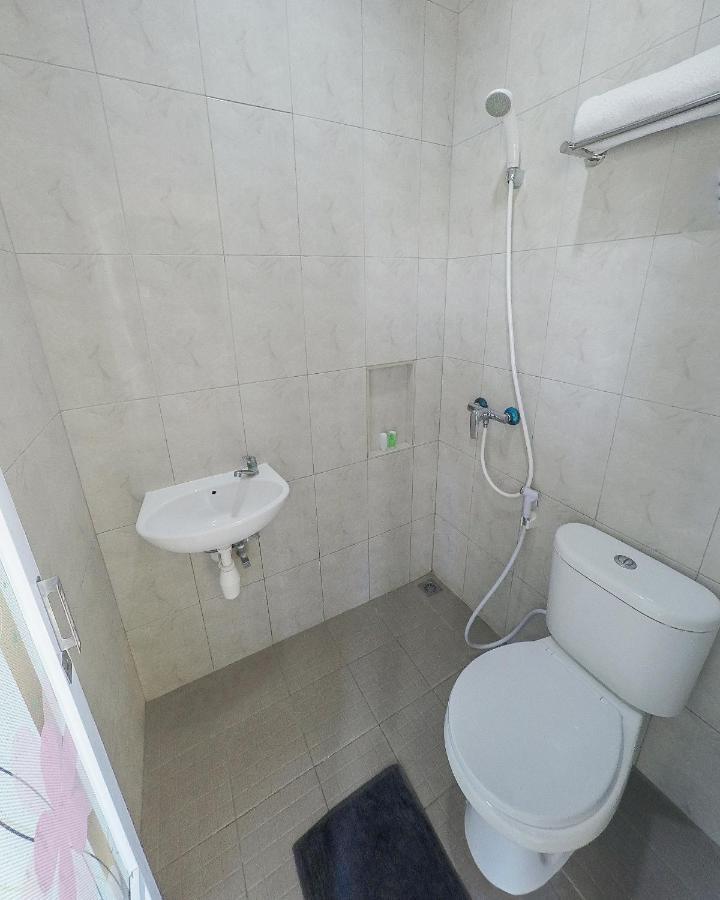 City Residence Kutai 32 Surabaya Exteriör bild